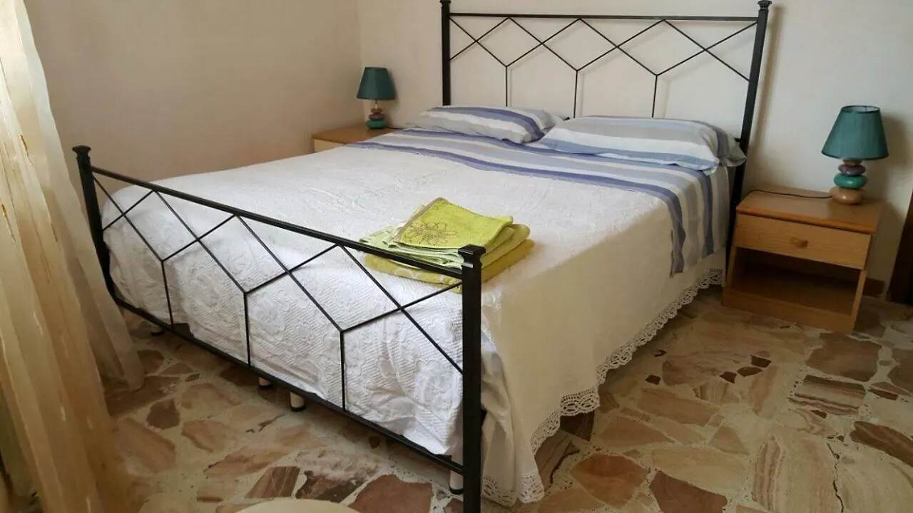 B&B Sara Ossi Couette-café